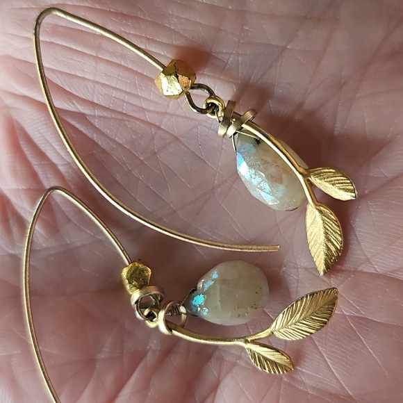 Sundance earrings - Picture 3 of 7